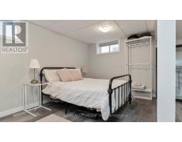 48 MACKAY AVENUE - 27