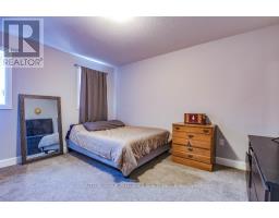 146 GILMOUR DRIVE - 27