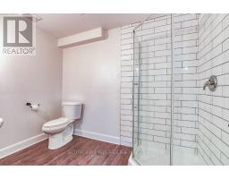 146 GILMOUR DRIVE - 34