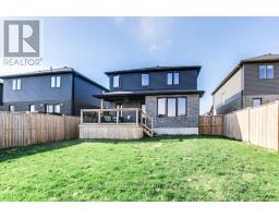 146 GILMOUR DRIVE - 40