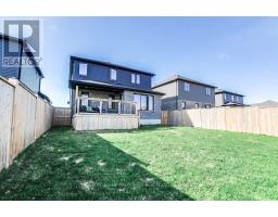 146 GILMOUR DRIVE - 41