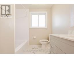 57 AMY CRESCENT - 15