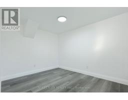 57 AMY CRESCENT - 23