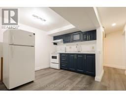 57 AMY CRESCENT - 27