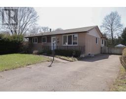 57 AMY CRESCENT - 3