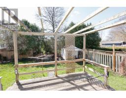 57 AMY CRESCENT - 34