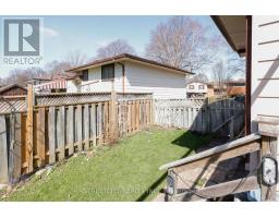 57 AMY CRESCENT - 35