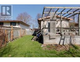 57 AMY CRESCENT - 38