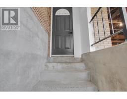 124 BRITANNIA AVENUE - 33