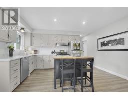 124 BRITANNIA AVENUE - 8
