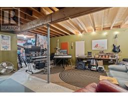 32 - 690 LITTLE GREY STREET - 27