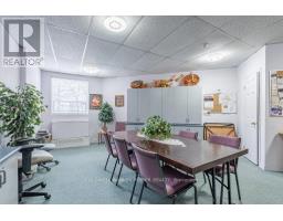 604 - 600 TALBOT STREET - 34