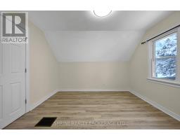 372 FLANDERS ROW E - 24