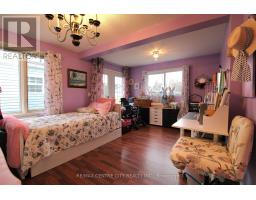 11 STEWART STREET - 17