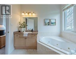 865 BARCLAY ROAD - 27