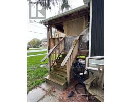 190 ANN STREET - 4