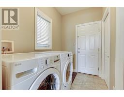 35 GREYROCK CRESCENT - 17