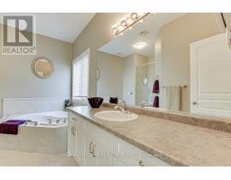35 GREYROCK CRESCENT - 21