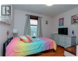 16 MAPLE STREET - 25