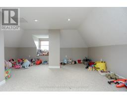 16 MAPLE STREET - 34