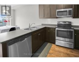 37 - 1030 OAKCROSSING GATE - 10