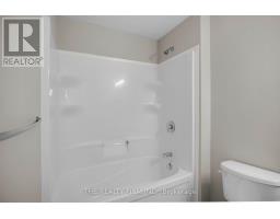 37 - 1030 OAKCROSSING GATE - 15