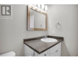 37 - 1030 OAKCROSSING GATE - 16