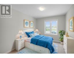 37 - 1030 OAKCROSSING GATE - 20