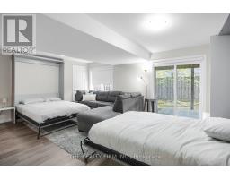 37 - 1030 OAKCROSSING GATE - 30