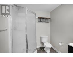 37 - 1030 OAKCROSSING GATE - 32