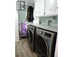 11 SOUTH STREET E - 17