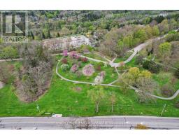 17 - 1028 COMMISSIONERS ROAD W - 36