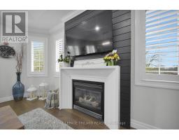 17 - 1028 COMMISSIONERS ROAD W - 6