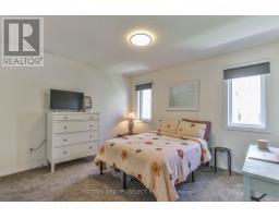 1884 FREDERICK CRESCENT - 23