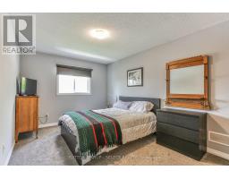 1884 FREDERICK CRESCENT - 25