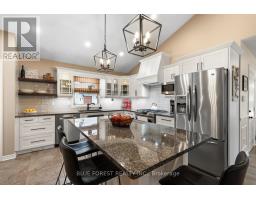 35 EXMOUTH DRIVE - 13