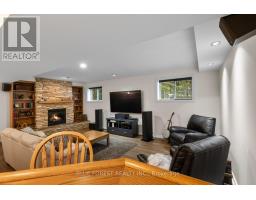 35 EXMOUTH DRIVE - 32