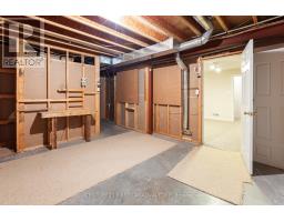 10 - 1241 BEAVERBROOK AVENUE - 25