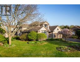 55 MORAINE CRESCENT - 2