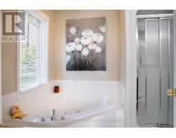 55 MORAINE CRESCENT - 22