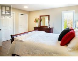 55 MORAINE CRESCENT - 26