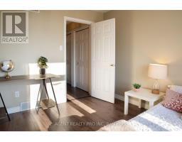 55 MORAINE CRESCENT - 31