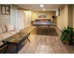 55 MORAINE CRESCENT - 43