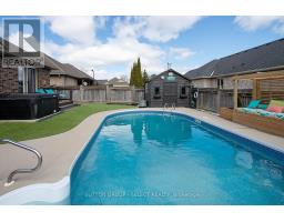 70 SHAW VALLEY DRIVE - 35