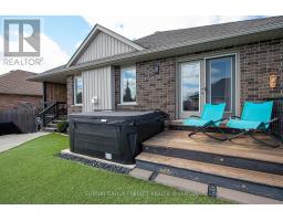 70 SHAW VALLEY DRIVE - 36