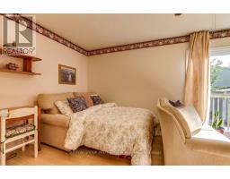 139 OLYMPIC CRESCENT - 17