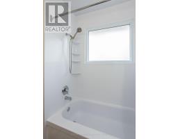 146 BURNSIDE DRIVE - 22