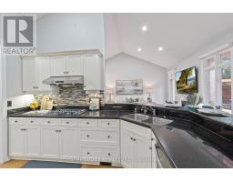 27 WYNFIELD LANE S - 16