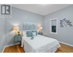 27 WYNFIELD LANE S - 27
