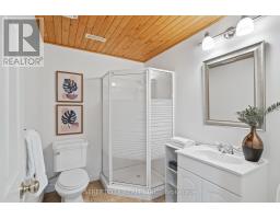 27 WYNFIELD LANE S - 34